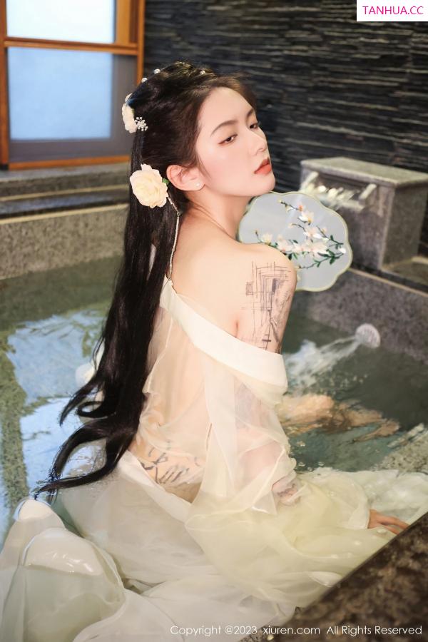   [XiuRen]高清写真图 2023.03.17 No.6430 乔一一 古装美腿第39张图片